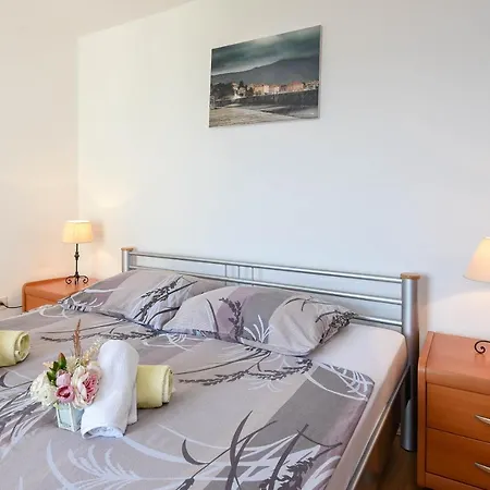 Lulak Studio Apartments *