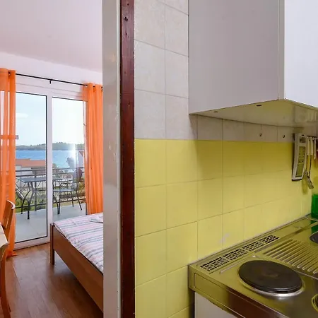 Lulak Studio Apartments Apartment